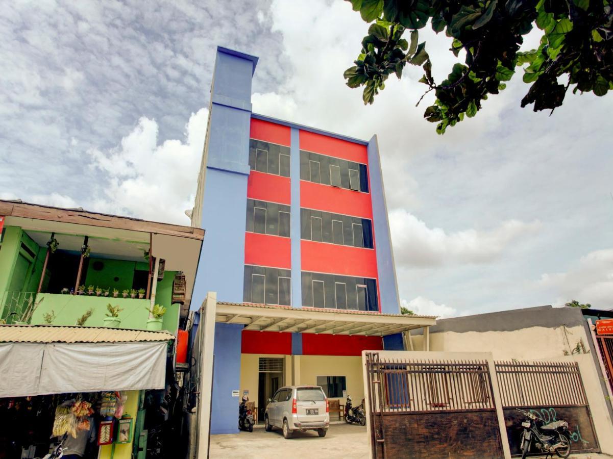 Oyo 90141 3A Syariah Hotel Jakarta Buitenkant foto