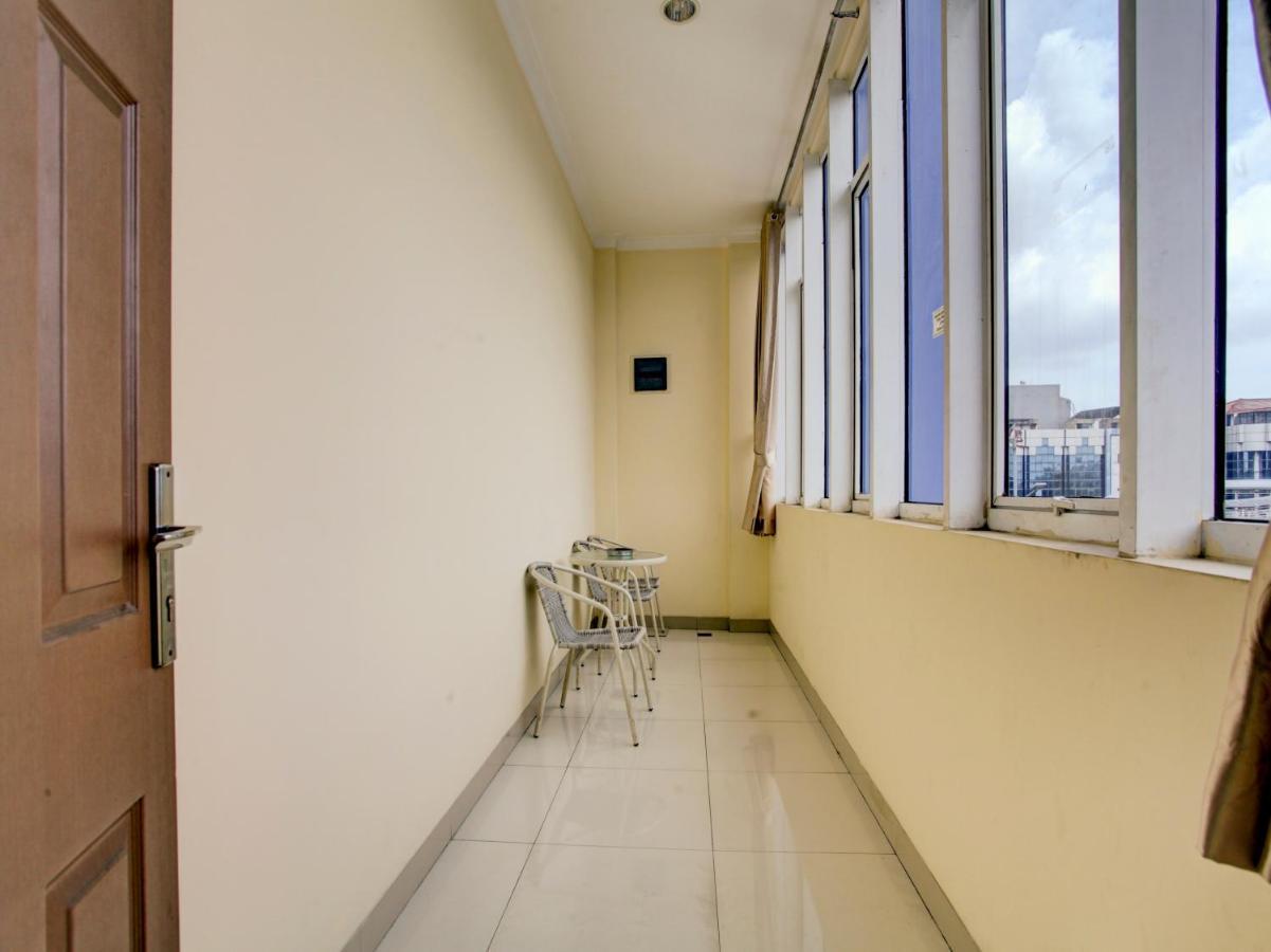 Oyo 90141 3A Syariah Hotel Jakarta Buitenkant foto