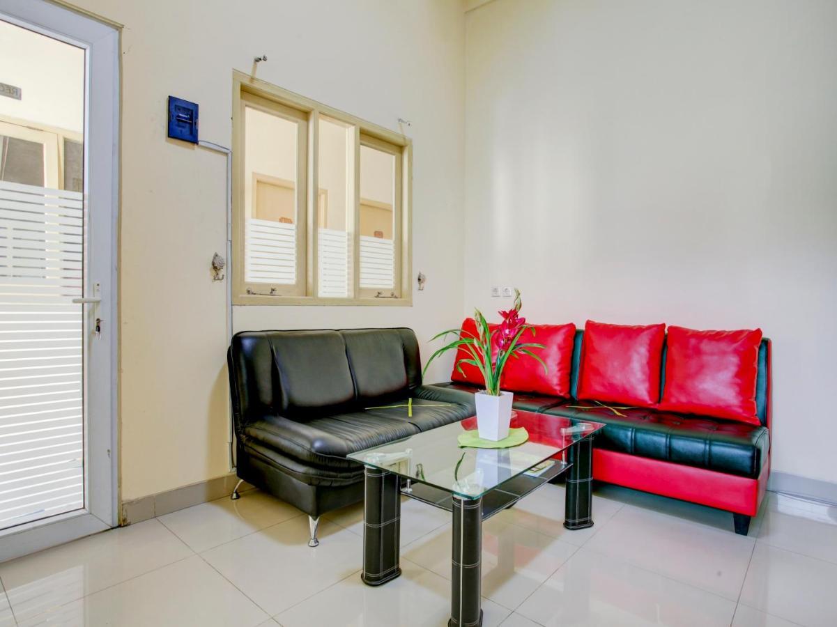 Oyo 90141 3A Syariah Hotel Jakarta Buitenkant foto