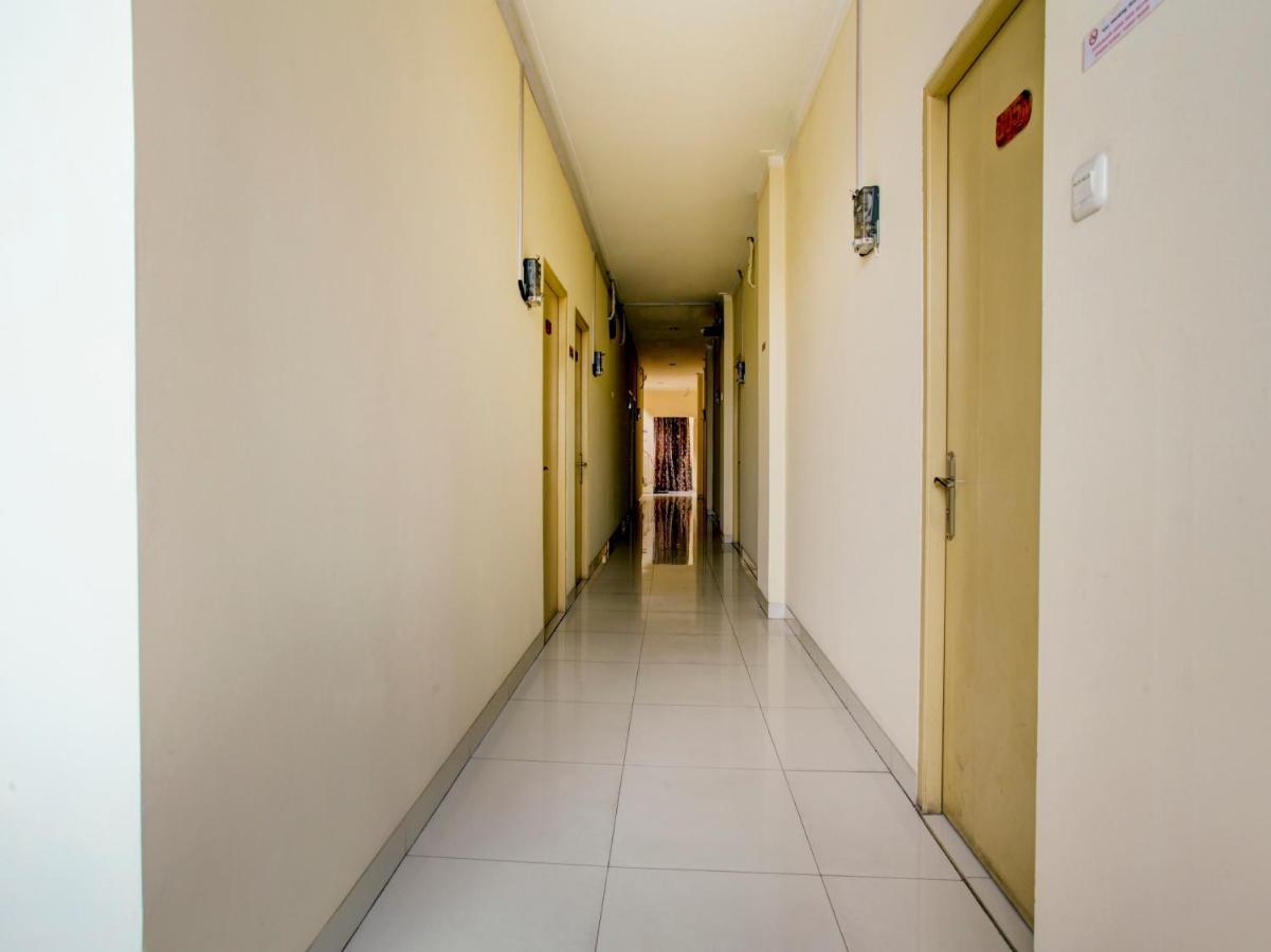 Oyo 90141 3A Syariah Hotel Jakarta Buitenkant foto