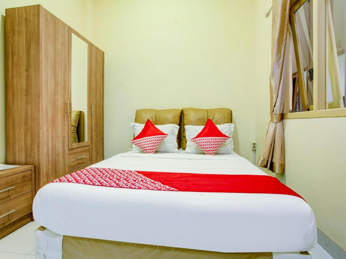 Oyo 90141 3A Syariah Hotel Jakarta Buitenkant foto