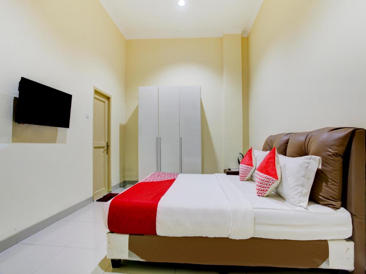 Oyo 90141 3A Syariah Hotel Jakarta Buitenkant foto